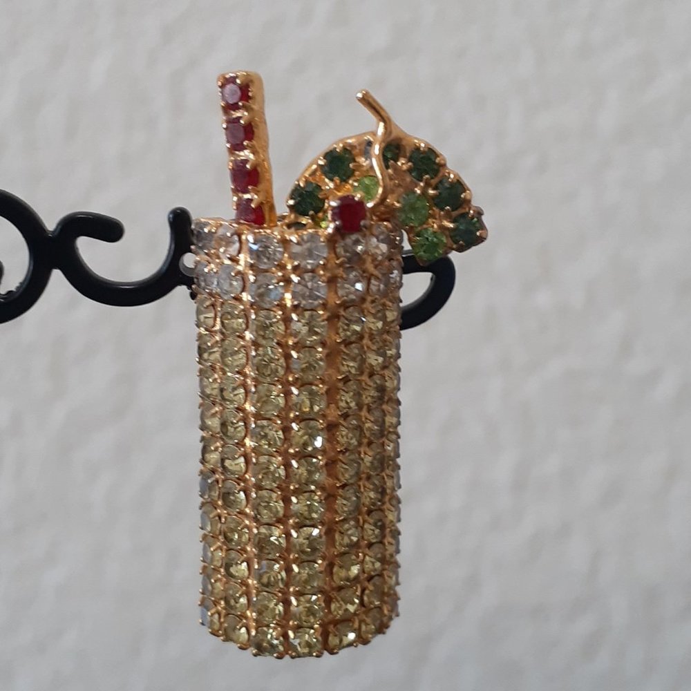 Dorothy Bauer Vintage Cocktail Earrings